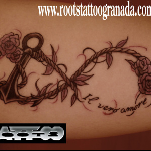 Tatuaje infinito ancla