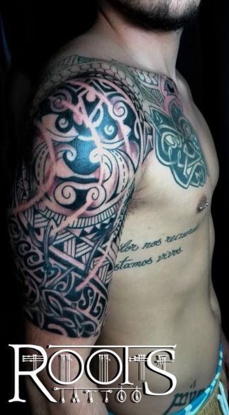 Tattoo maori con sombras