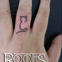 Idea de tatuajes para el dedo