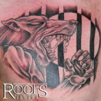 Tatuaje para pecho de hombre