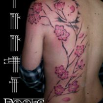 Tatuaje media espalda chica