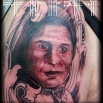 Tatuaje rostro de mujer