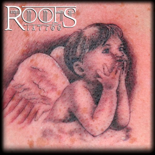 Tatuaje Angel Bebe Roots Tattoo Granada Tatuaje Angel Bebe Roots Tattoo Granada