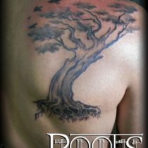 Arbol en grises