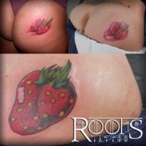 Tapado de tatuaje de dos fresas con una sola