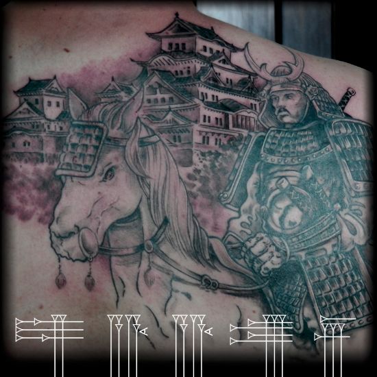 SAMURAI CON TEMPLO JAPONÉS (DESTACADO 16)