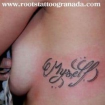 Texto tatuado