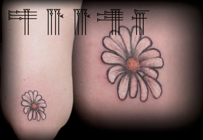 Tatuaje pequeño con blanco
