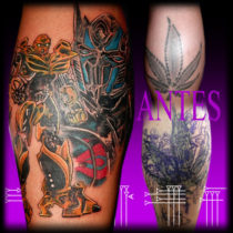 Tattoo estilo cómic en la pierna