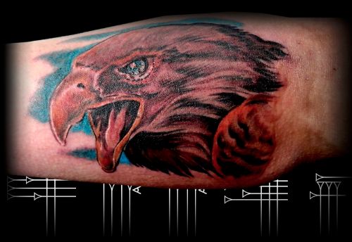 Tatuaje a color hombre